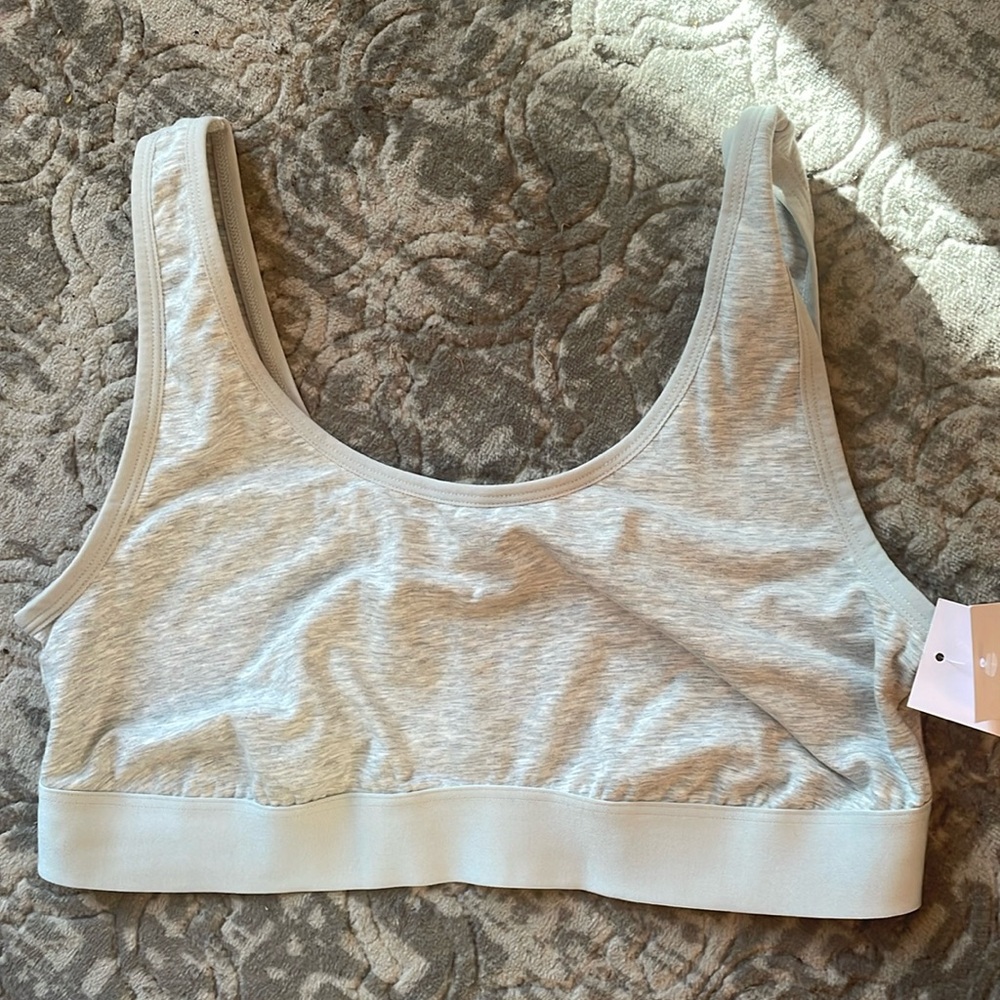 NWT  grey XL sports bra